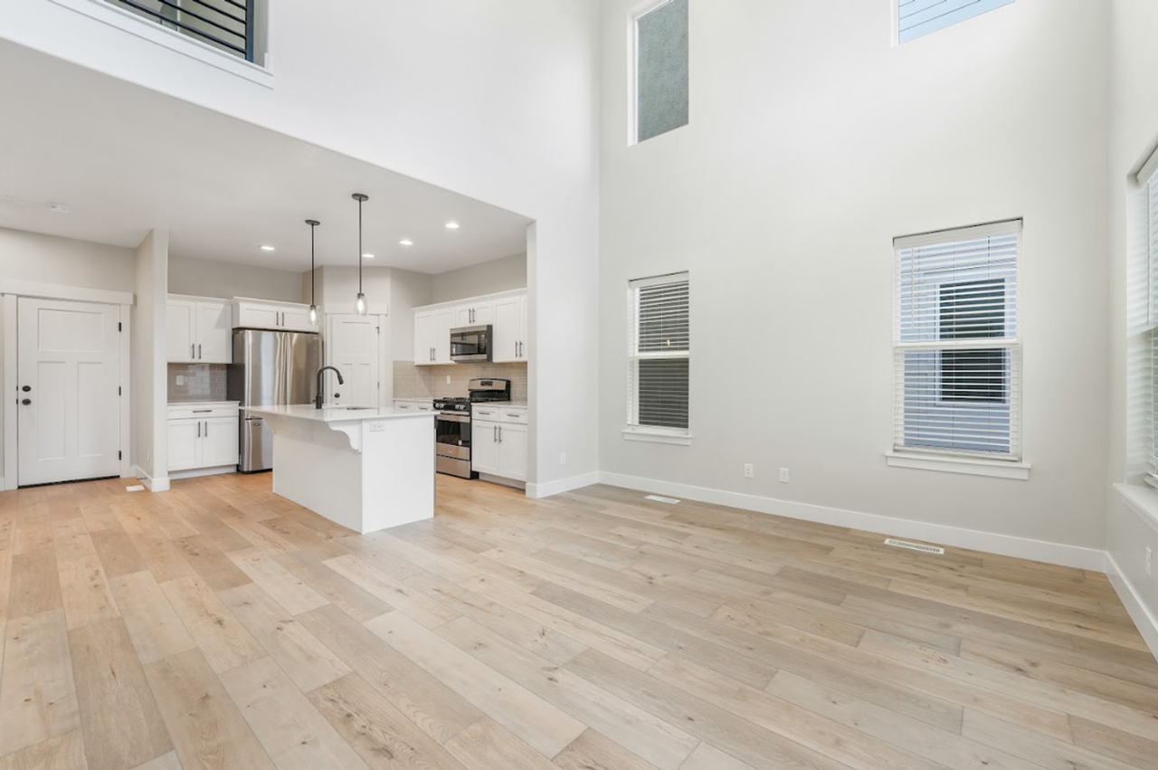 1743 W Terra Vista Ln - Photo 3 of 8