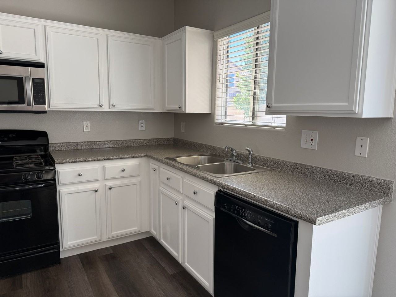 5983 Secret Island Dr - Photo 7 of 18
