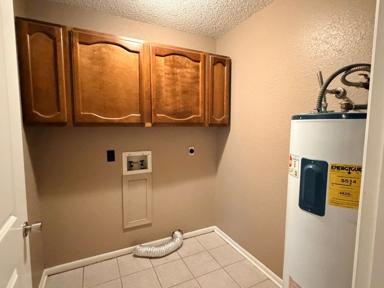 601 Sherwood Dr Apt A - Photo 5 of 10