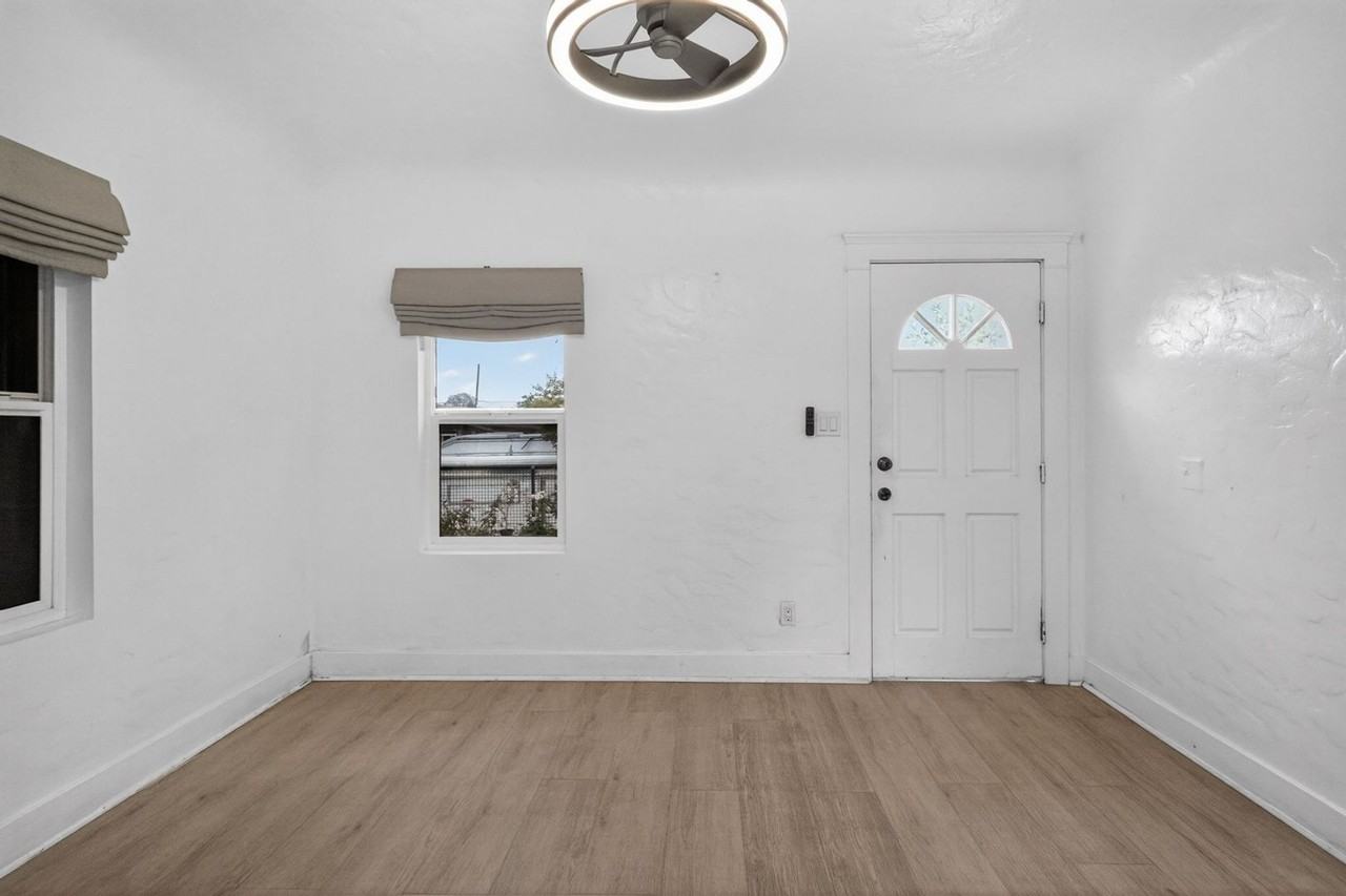 621 Morrison St - Photo 5 of 20
