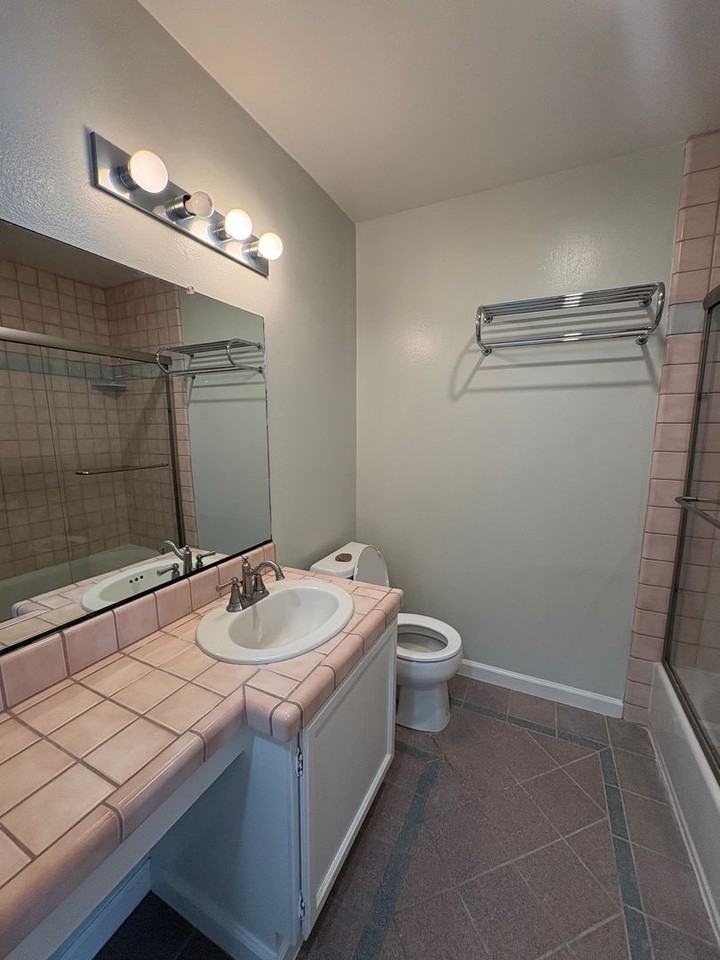815 Balboa Ave - Photo 6 of 12