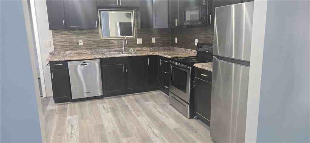 1280 Elizabeth Ave Sw - Photo 2 of 11