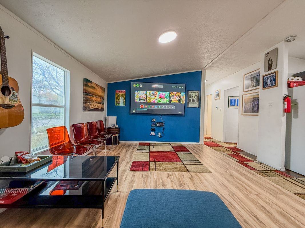 2015 Holly St - Photo 7 of 20