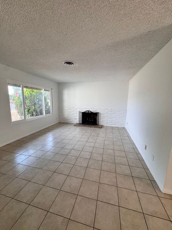 41272 Mayberry Ave - Photo 3 of 14