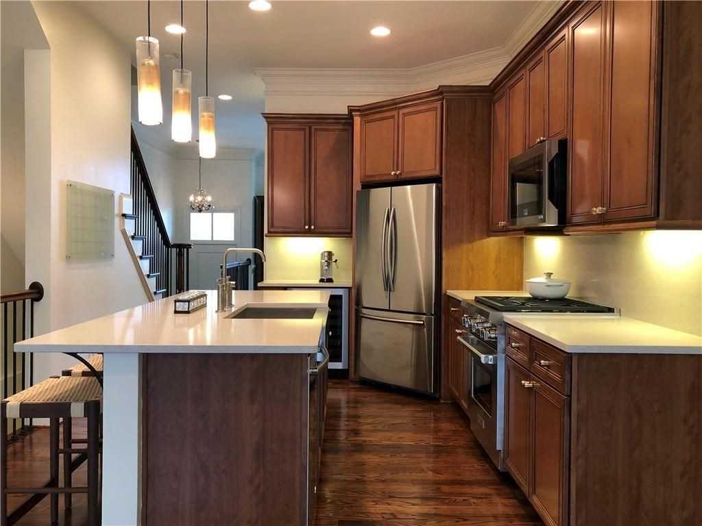 69 Honour Ave Nw - Photo 3 of 17