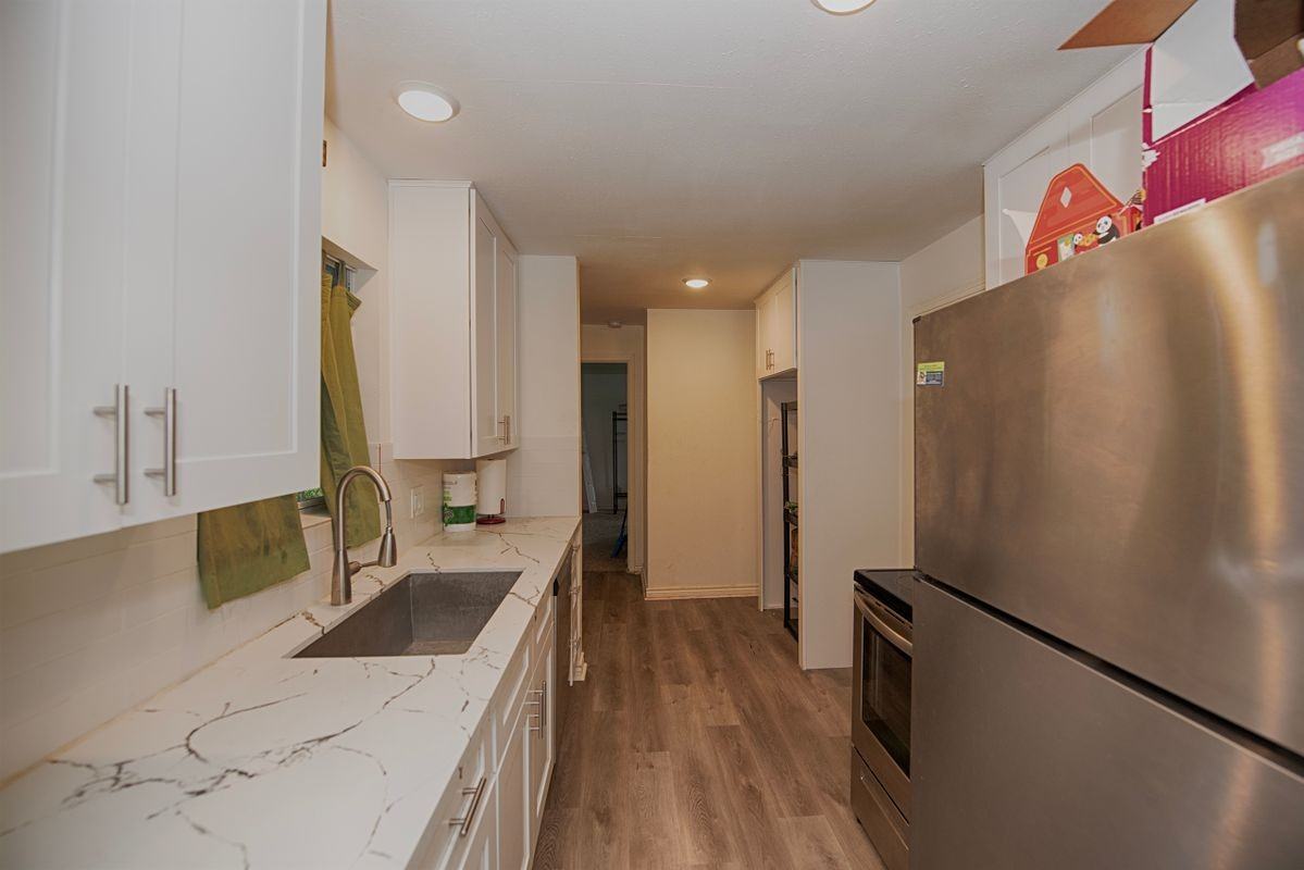 2802 Canfield St - Photo 3 of 25