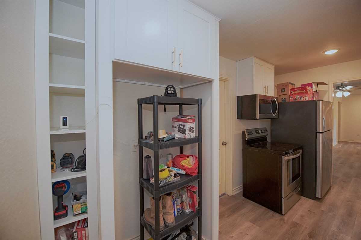 2802 Canfield St - Photo 7 of 25