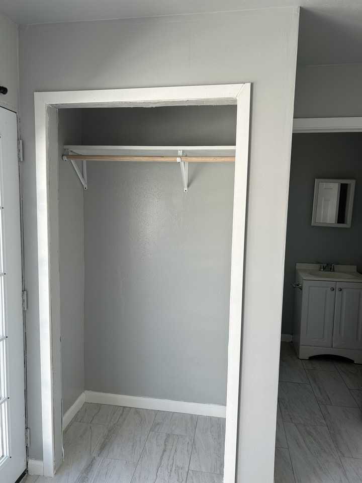 2066 Greenwood Rd #NA - Photo 2 of 10