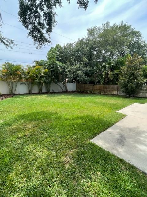 3404 W Hawthorne Rd #NA - Photo 3 of 16
