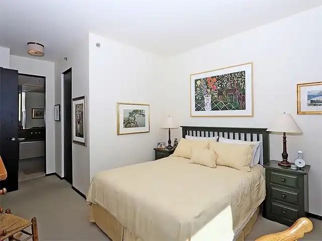1108 9 Ave Sw #1605 - Photo 4 of 8