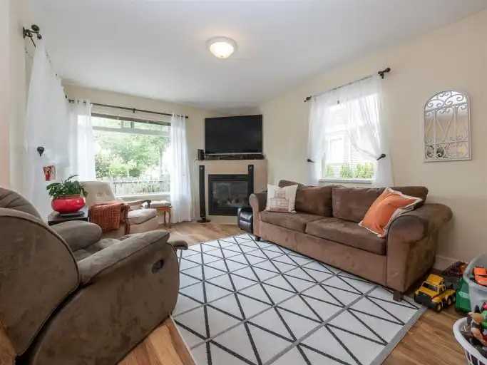 624 Shaw Rd #9 - Photo 2 of 7