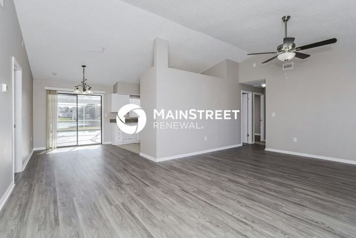 3020 Pineridge Cir - Photo 3 of 16