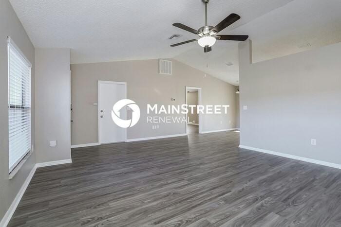 3020 Pineridge Cir - Photo 5 of 16