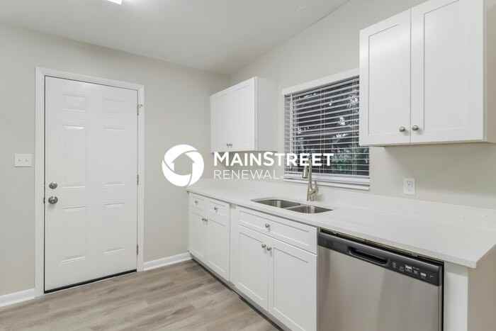 1100 S Bay Ave - Photo 7 of 16