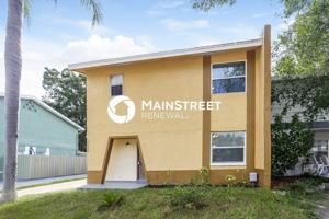 featured image of 2065 Loma Linda Way N
