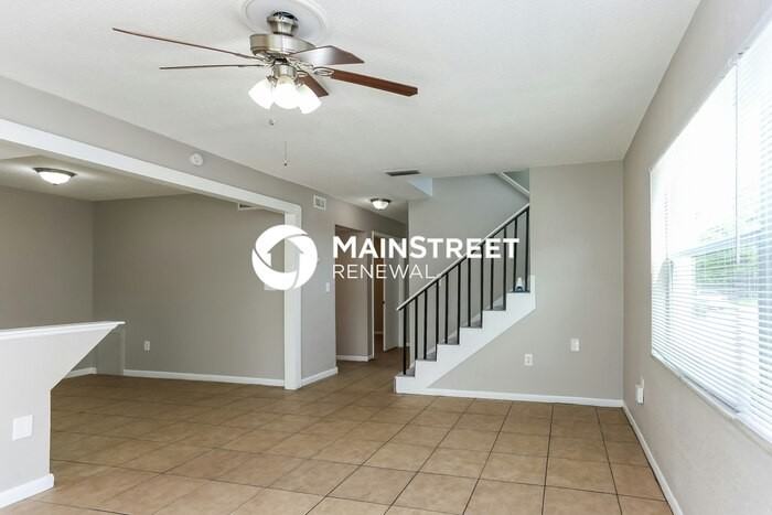 2065 Loma Linda Way N - Photo 5 of 17