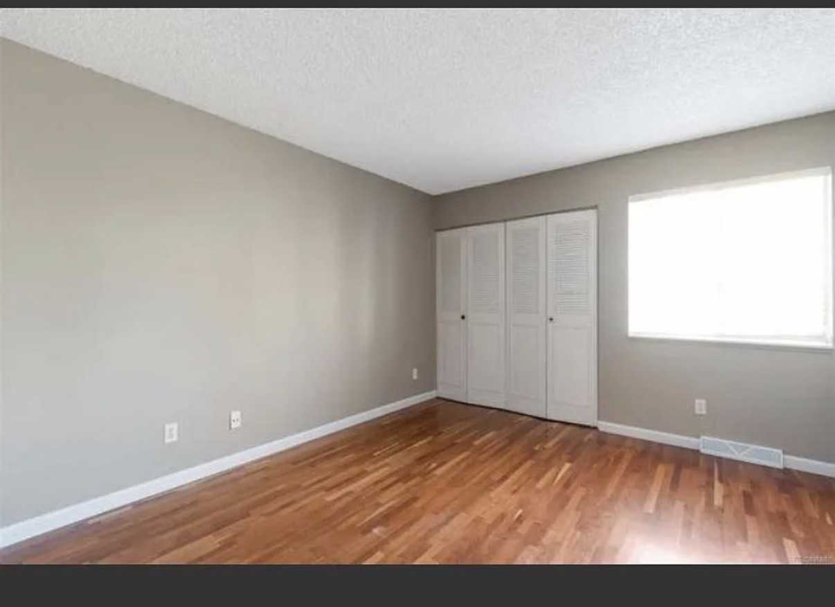 13639 East Yale Avenue - Photo 5 of 9