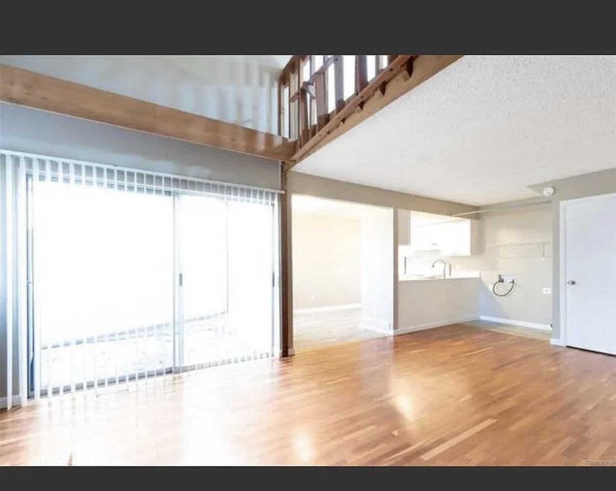 13639 East Yale Avenue - Photo 6 of 9