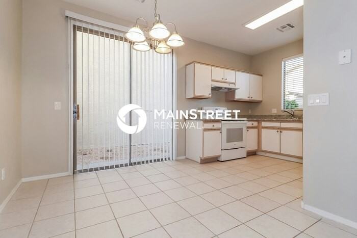 2064 N 30th St - Photo 7 of 17