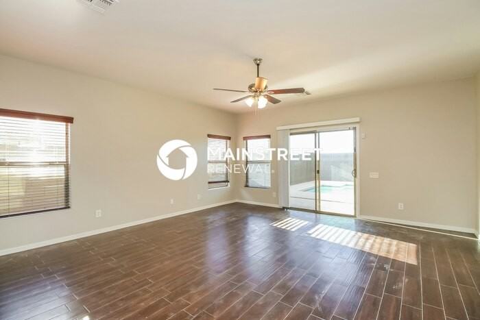 42725 W Martie Lynn Rd - Photo 3 of 16