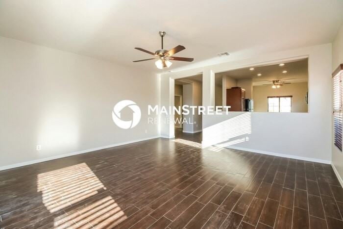 42725 W Martie Lynn Rd - Photo 4 of 16