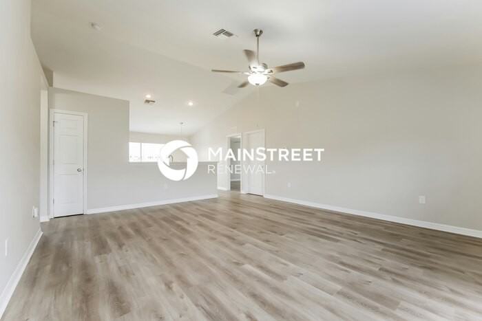 3906 11th St W - Photo 3 of 16