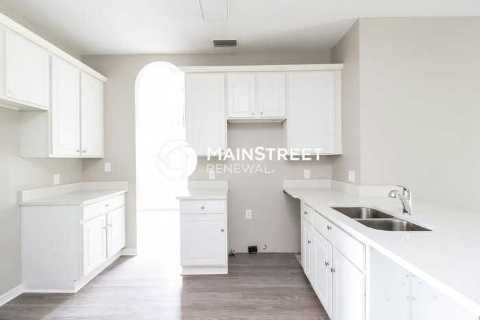 1921 Tilden Pl - Photo 7 of 17