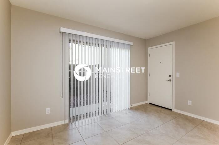 3923 South 82nd Drive - Photo 3 of 17