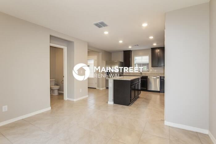 3923 South 82nd Drive - Photo 5 of 17