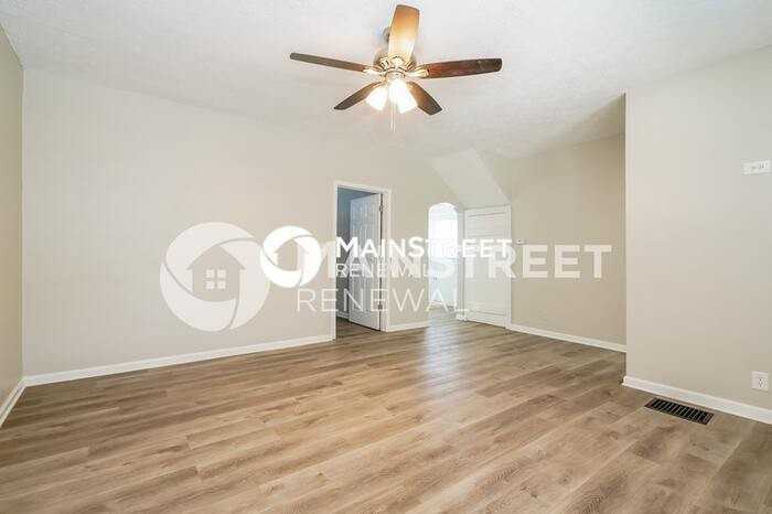 2283 Union St - Photo 5 of 18