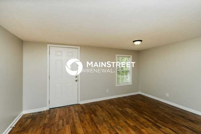 3914 Vermont Ave - Photo 7 of 15