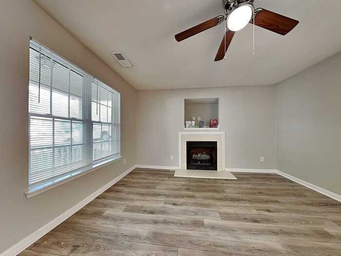 3428 Ann Franklin Ct - Photo 5 of 25
