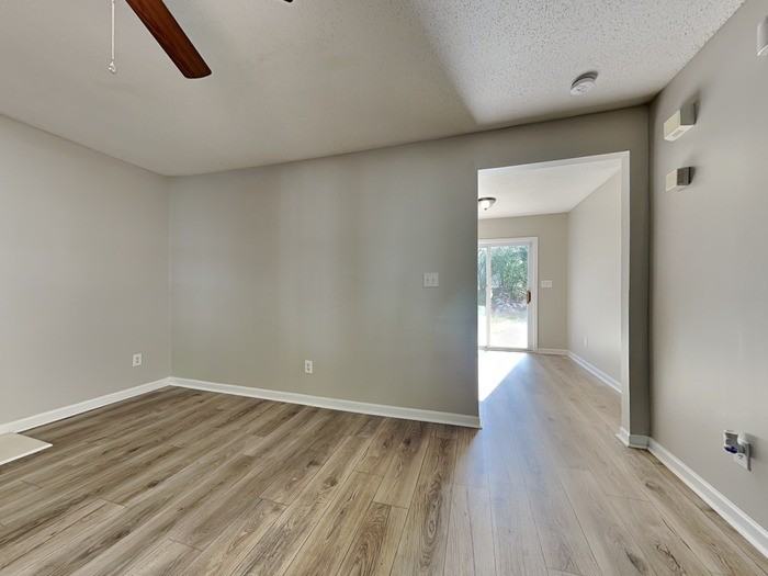 3428 Ann Franklin Ct - Photo 6 of 25