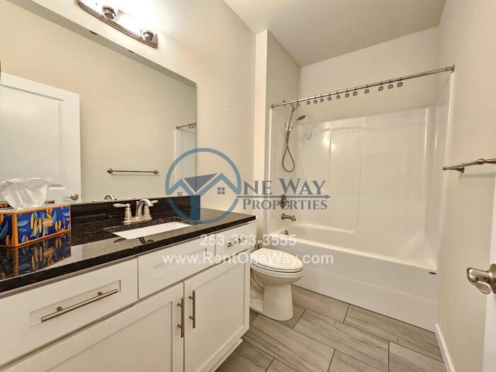 3719 22nd Ave Ne - Photo 4 of 23