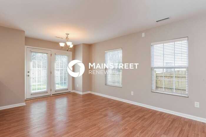 157 Bellfare Dr - Photo 6 of 17