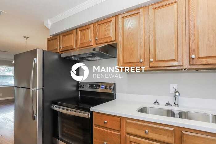 239 93rd Ave N - Photo 6 of 16