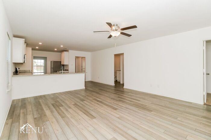 14117 Hacienda Estates Dr - Photo 4 of 18