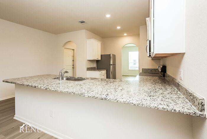 10547 Copper Ridge Dr - Photo 4 of 18