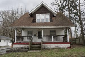 featured image of 991 Diana Ave