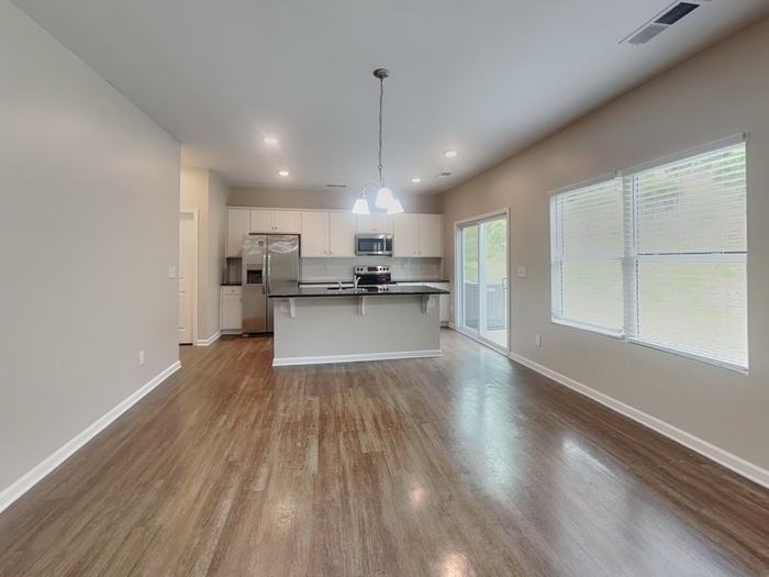 733 Pointe Andrews Dr - Photo 6 of 23