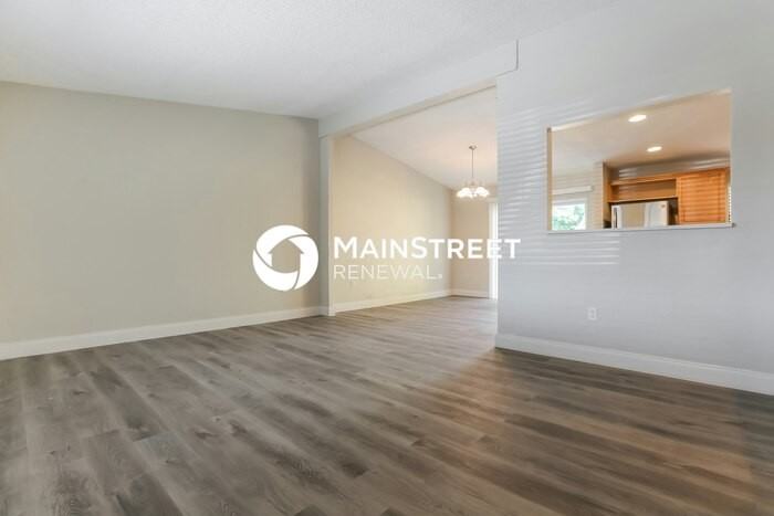 6539 Mauna Loa Blvd - Photo 3 of 16