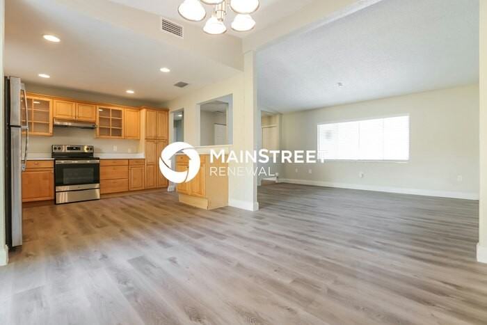 6539 Mauna Loa Blvd - Photo 7 of 16