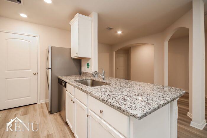 10446 Sweetwater Creek Dr - Photo 4 of 24