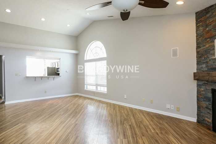 6050 Countrybrook Rd - Photo 6 of 21