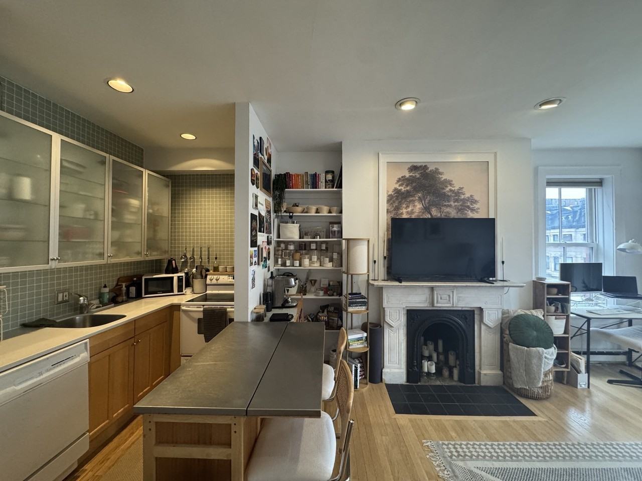560 Columbus Ave #7 - Photo 2 of 8