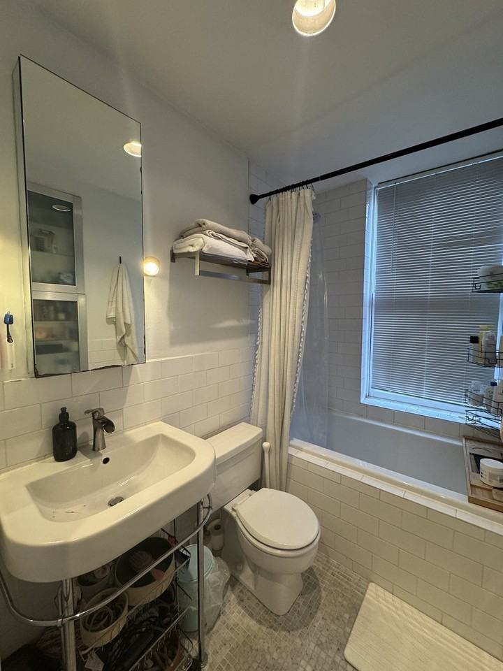 560 Columbus Ave #7 - Photo 7 of 8