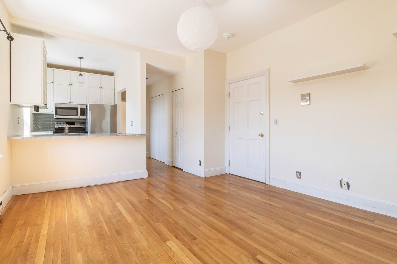42 W Newton St #4-23