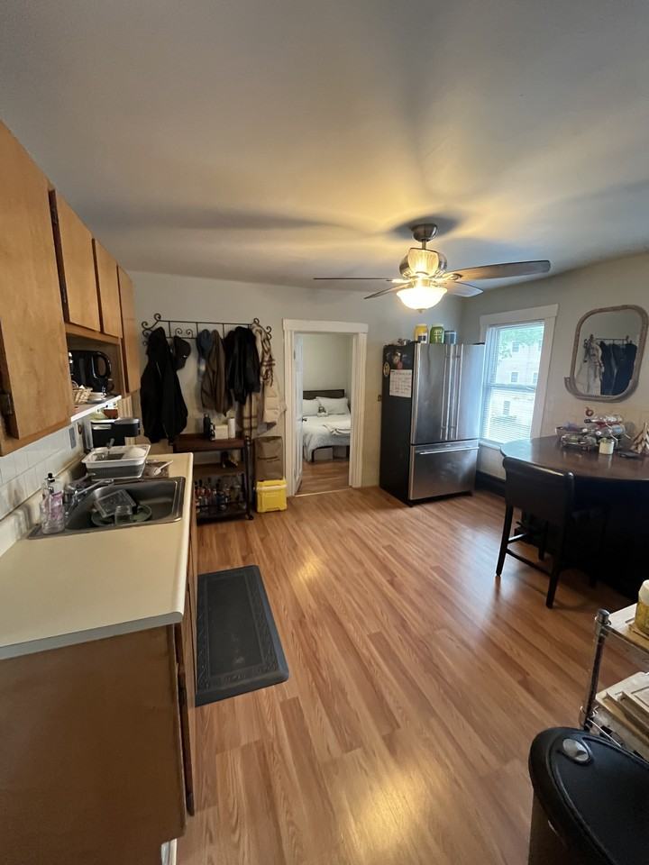 63 Marshfield St #2 - Photo 4 of 23