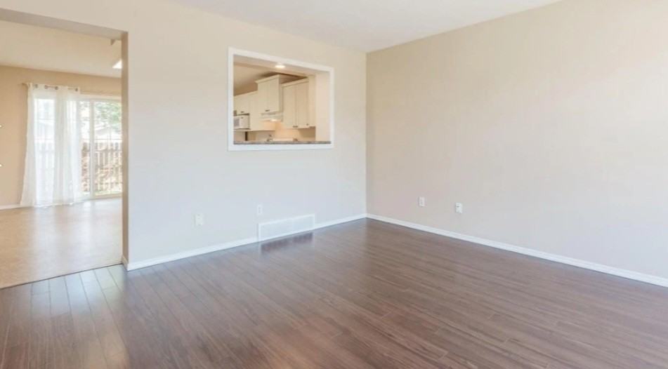 135 Keedwell Street #15 - Photo 2 of 32