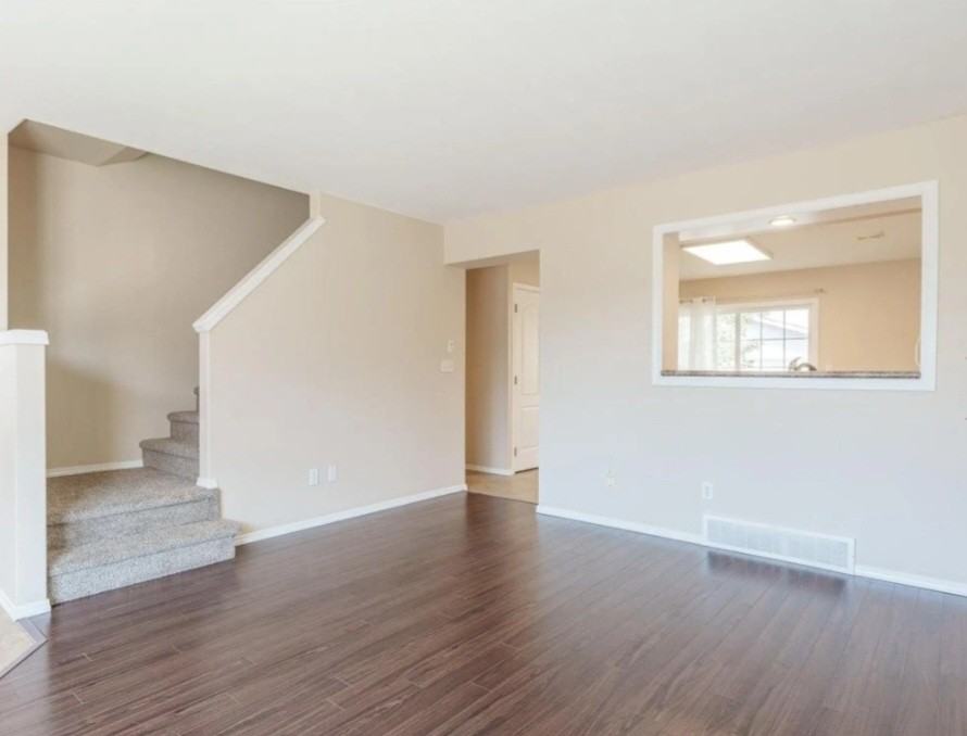 135 Keedwell Street #15 - Photo 5 of 32